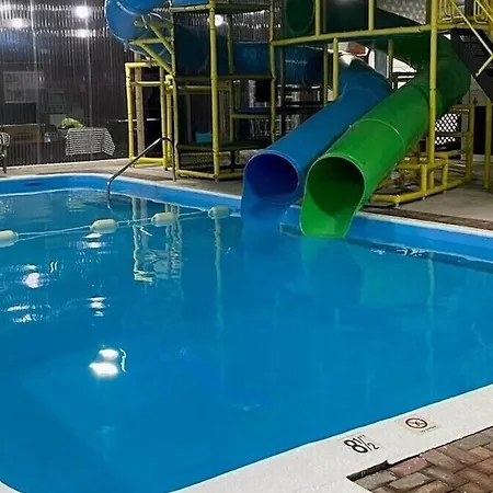 Camp Inn Lodge
